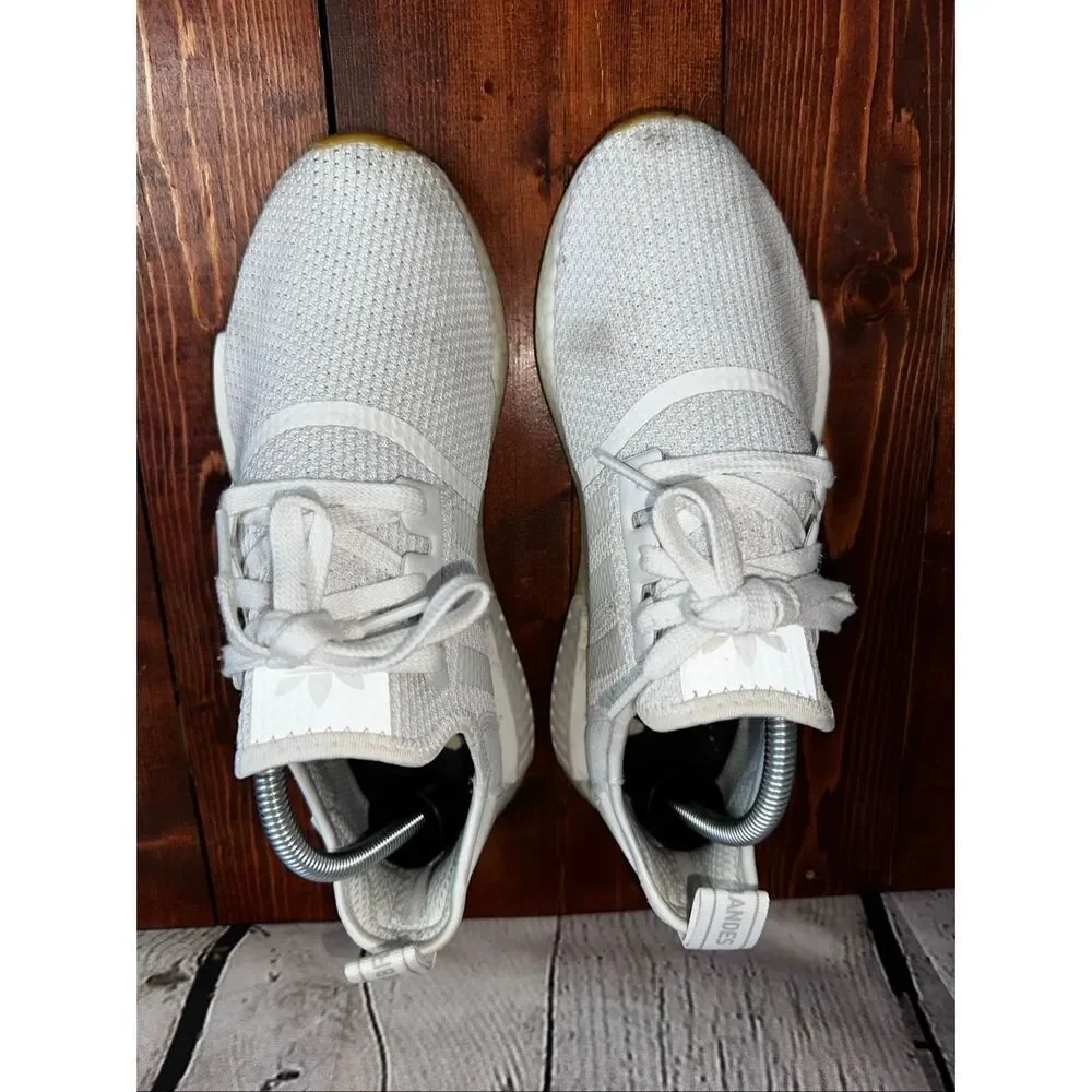 Adidas NMD_R1 Cloud White Gum D96635 Men’s Size 7.5 Boost Running Shoes Sneakers